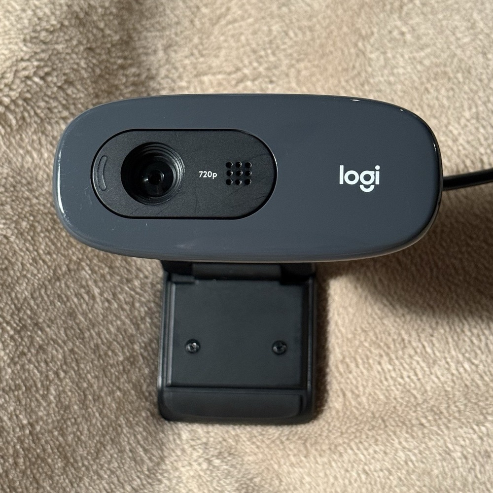 Logitech C270 HD Webcam Built-in and Mic Monitor Clip for Zoom Teams GameChat